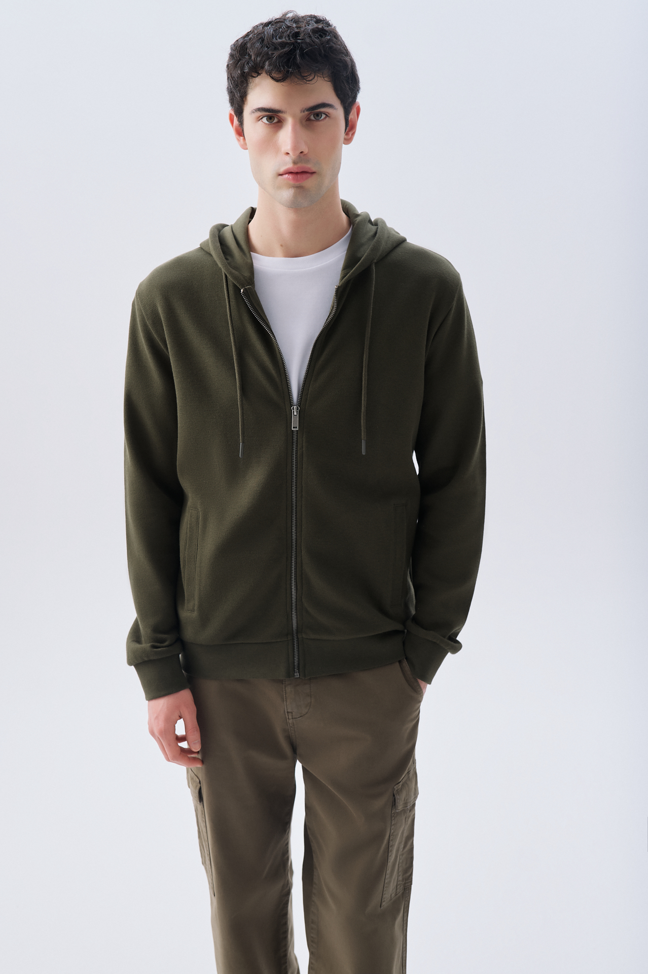 COMFORT FIT FERMUARLI KAPÜŞONLU SWEATSHIRT