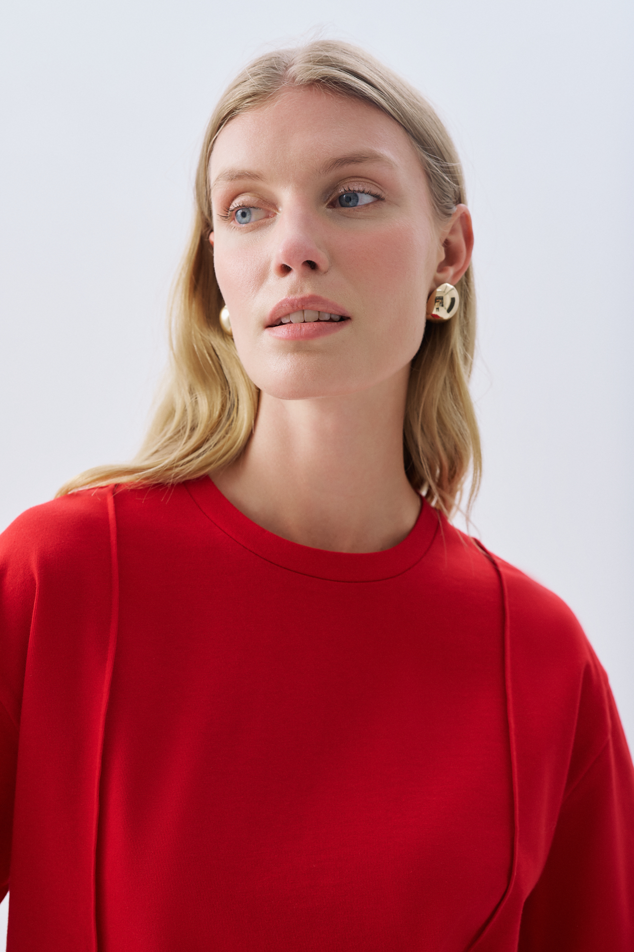 NERVÜR DİKİŞLİ OVERSIZE BİSİKLET YAKA T-SHIRT