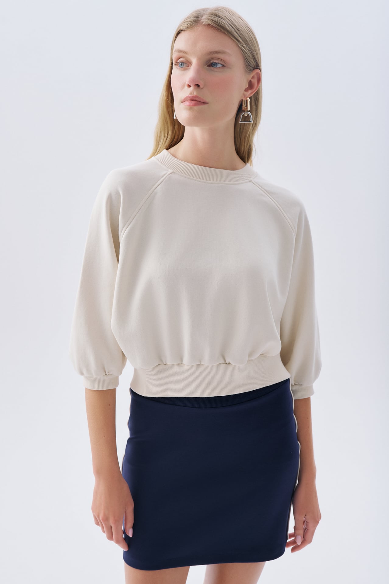 OVERSIZE BİSİKLET YAKA SWEATSHIRT