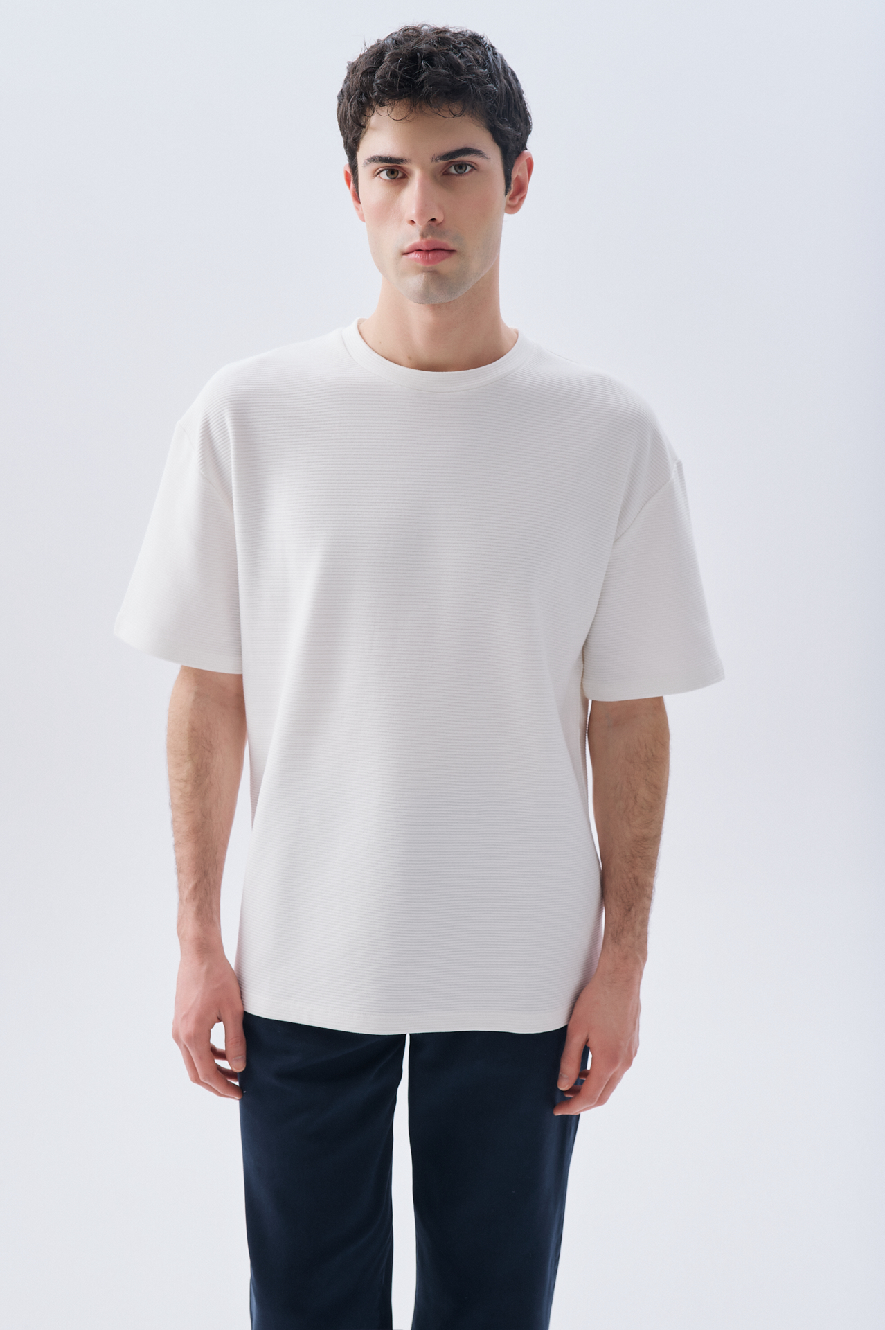 OVERSIZE BİSİKLET YAKA T-SHIRT