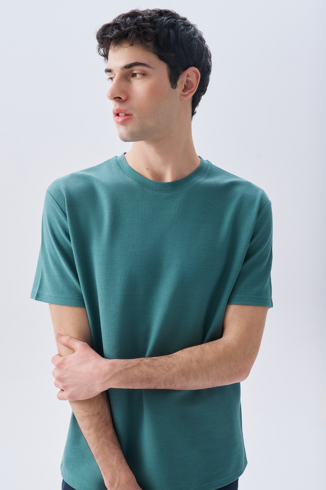 LOOSE FIT BİSİKLET YAKA T-SHIRT