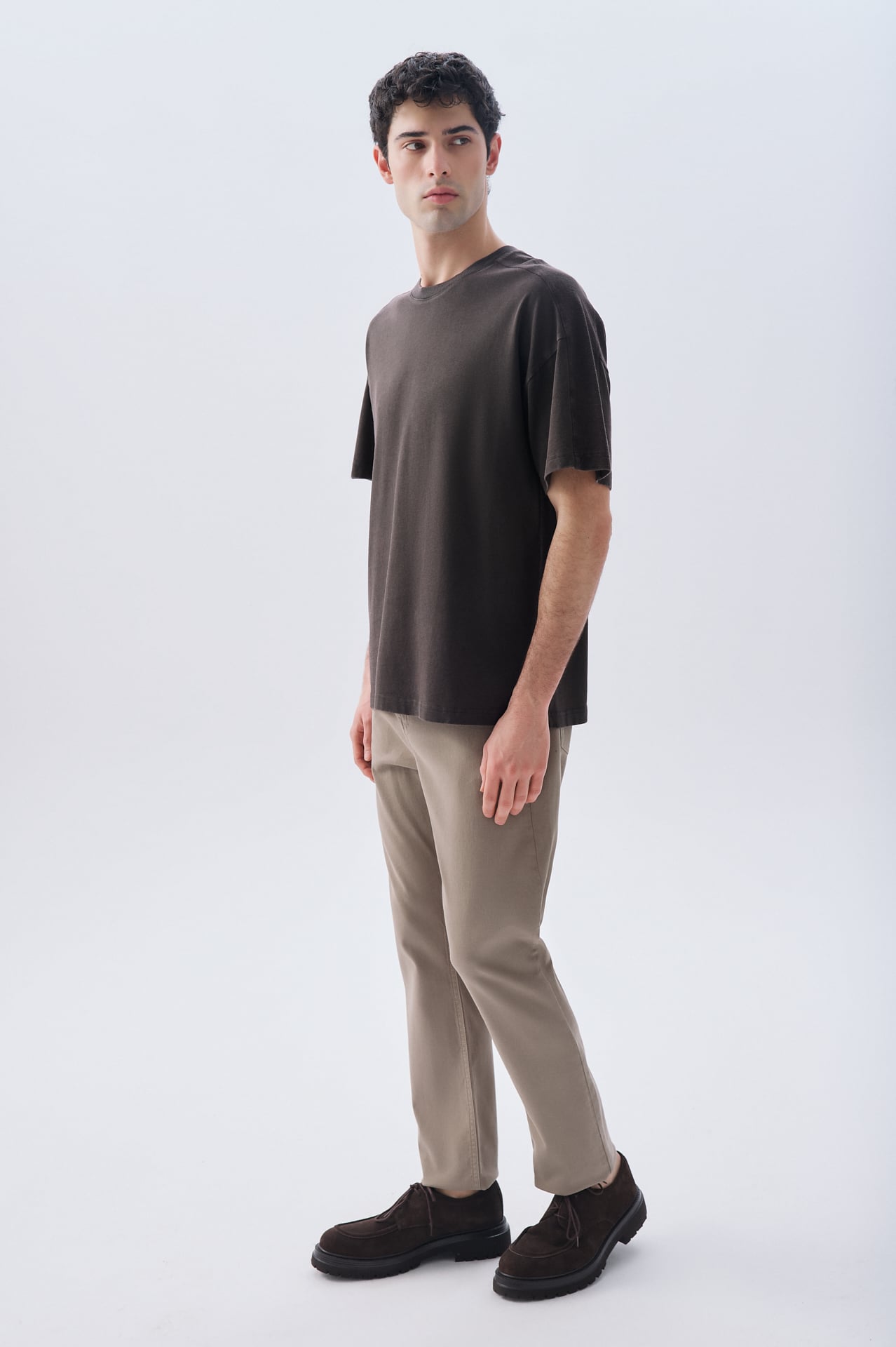 SLIM STRAIGHT FIT PANTOLON