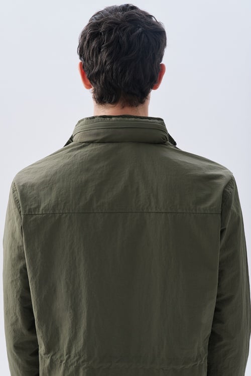 GİZLİ KAPÜŞONLU ÇOK CEPLİ KISA MONT