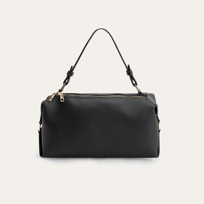 DERİ GÖRÜNÜMLÜ TOKA DETAYLI EL ÇANTASI