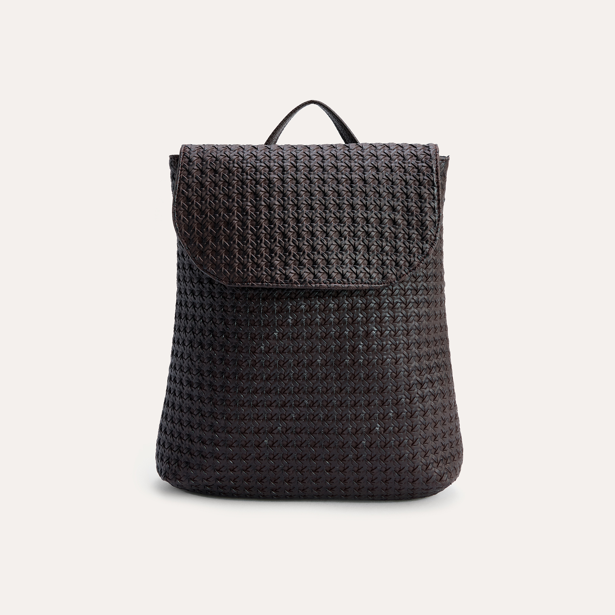 ÖRGÜ DOKULU SIRT ÇANTASI