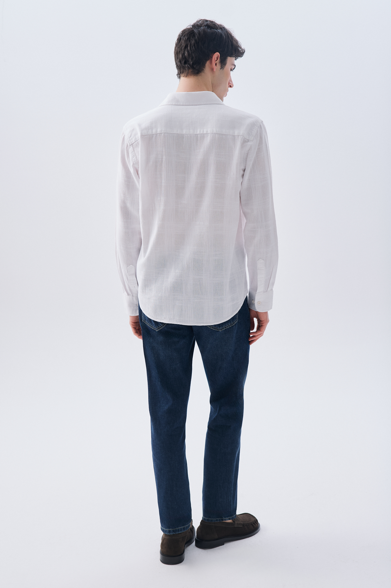 REGULAR FIT EKOSELİ UZUN KOLLU GÖMLEK