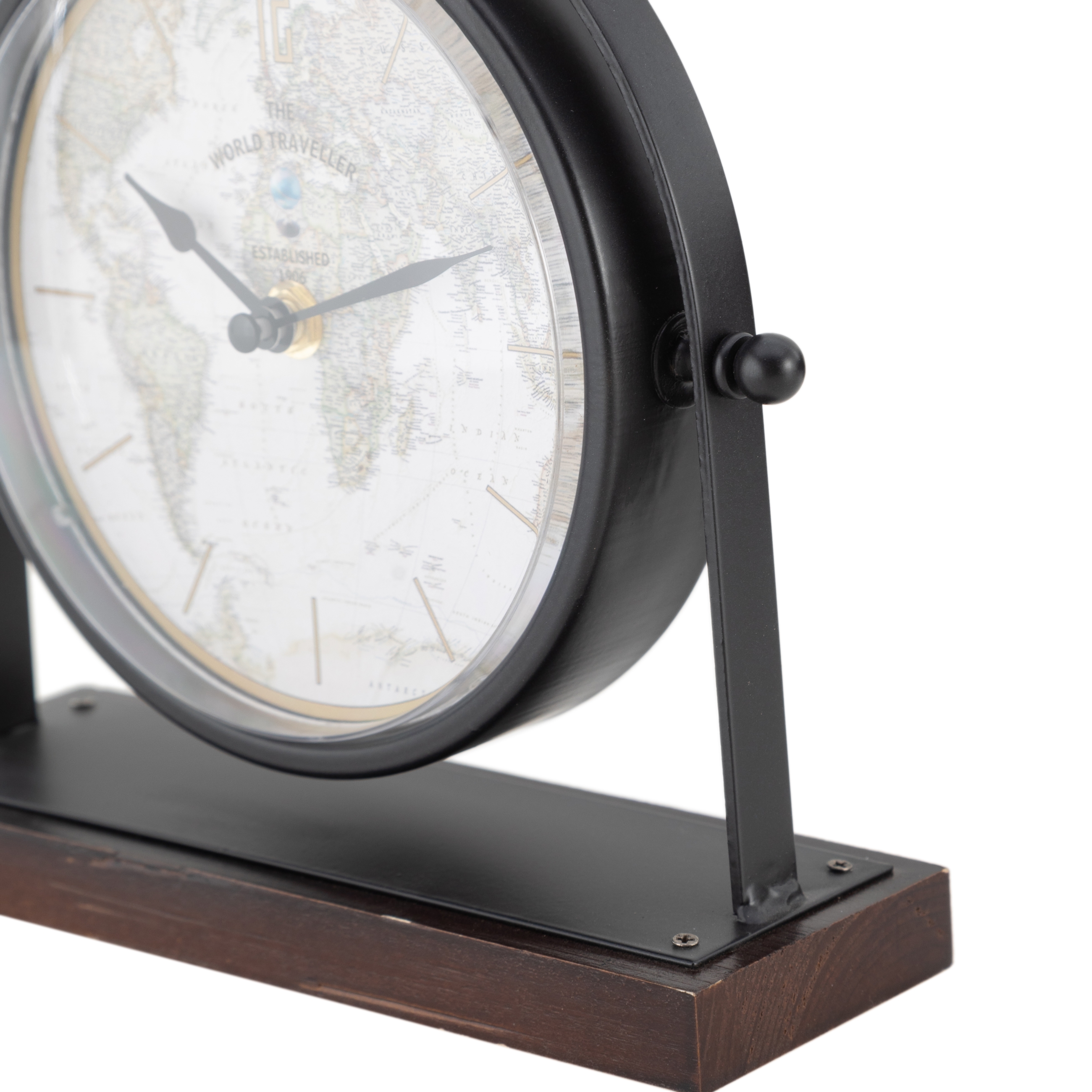 BLACK SRIUS MASA SAATİ