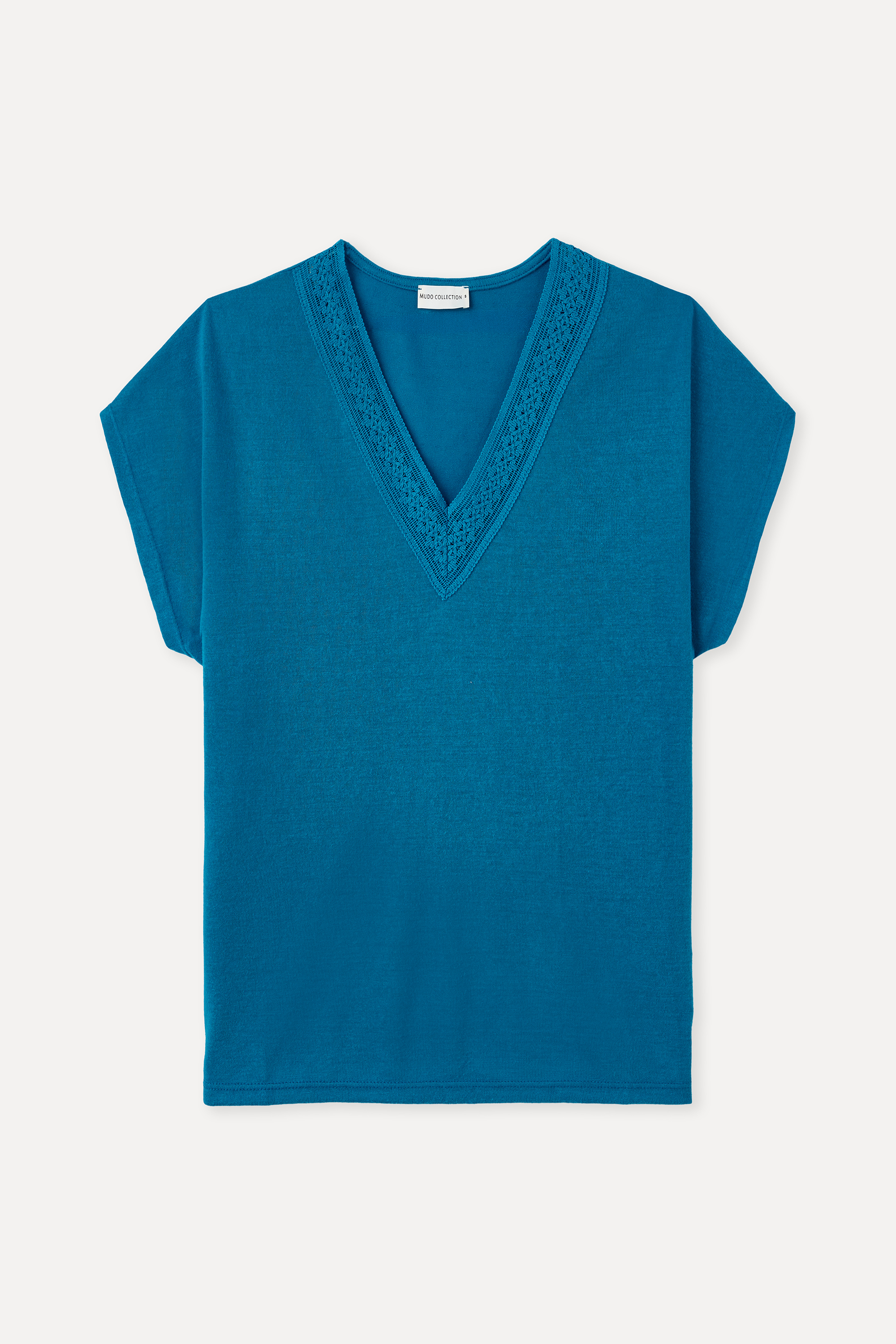 DANTELLİ V YAKA KISA KOLLU BLUZ