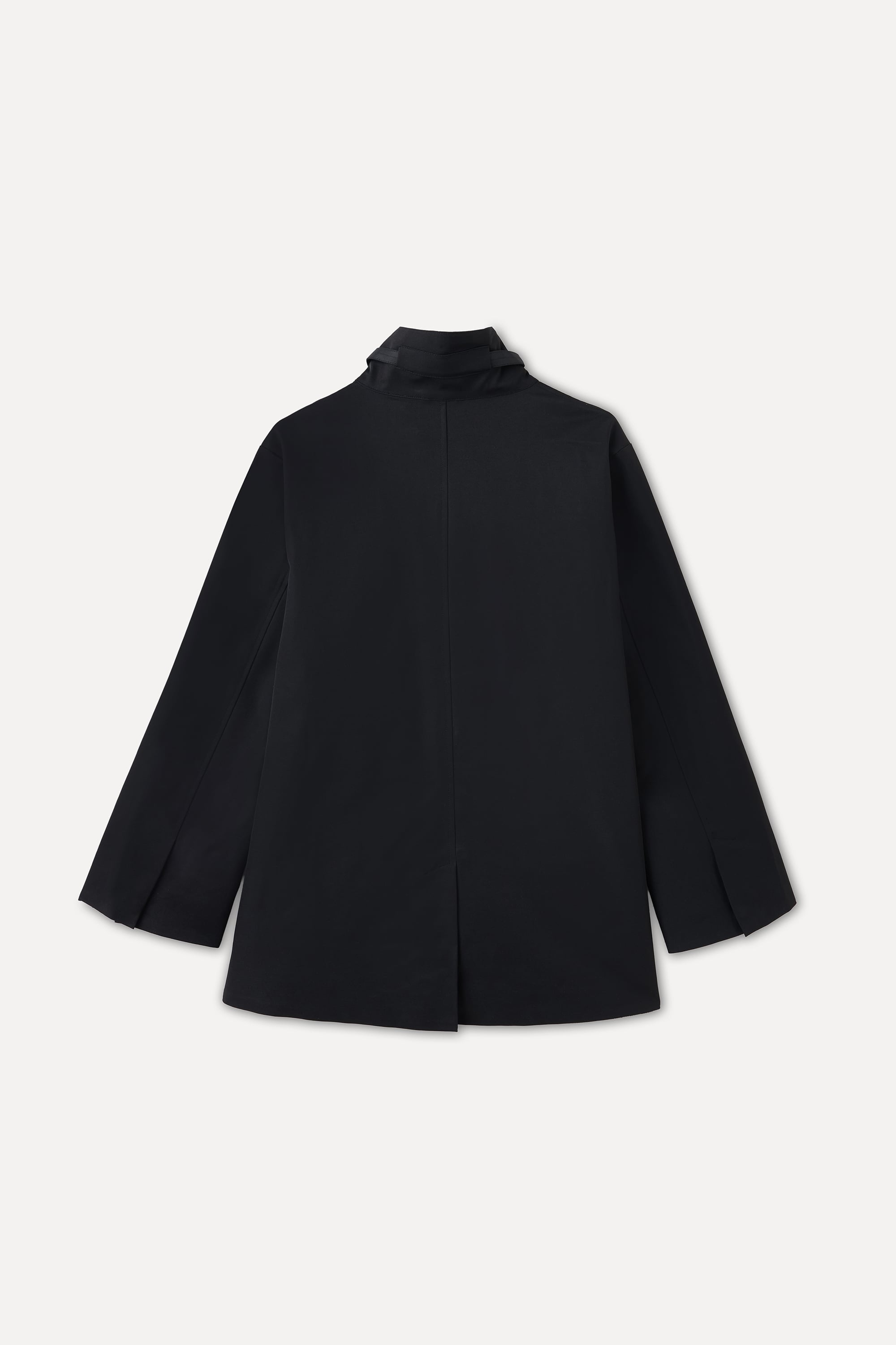 KEMERLİ DİK YAKA YAĞMURLUK