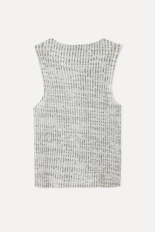  DÜĞME DETAYLI ÖRME YELEK