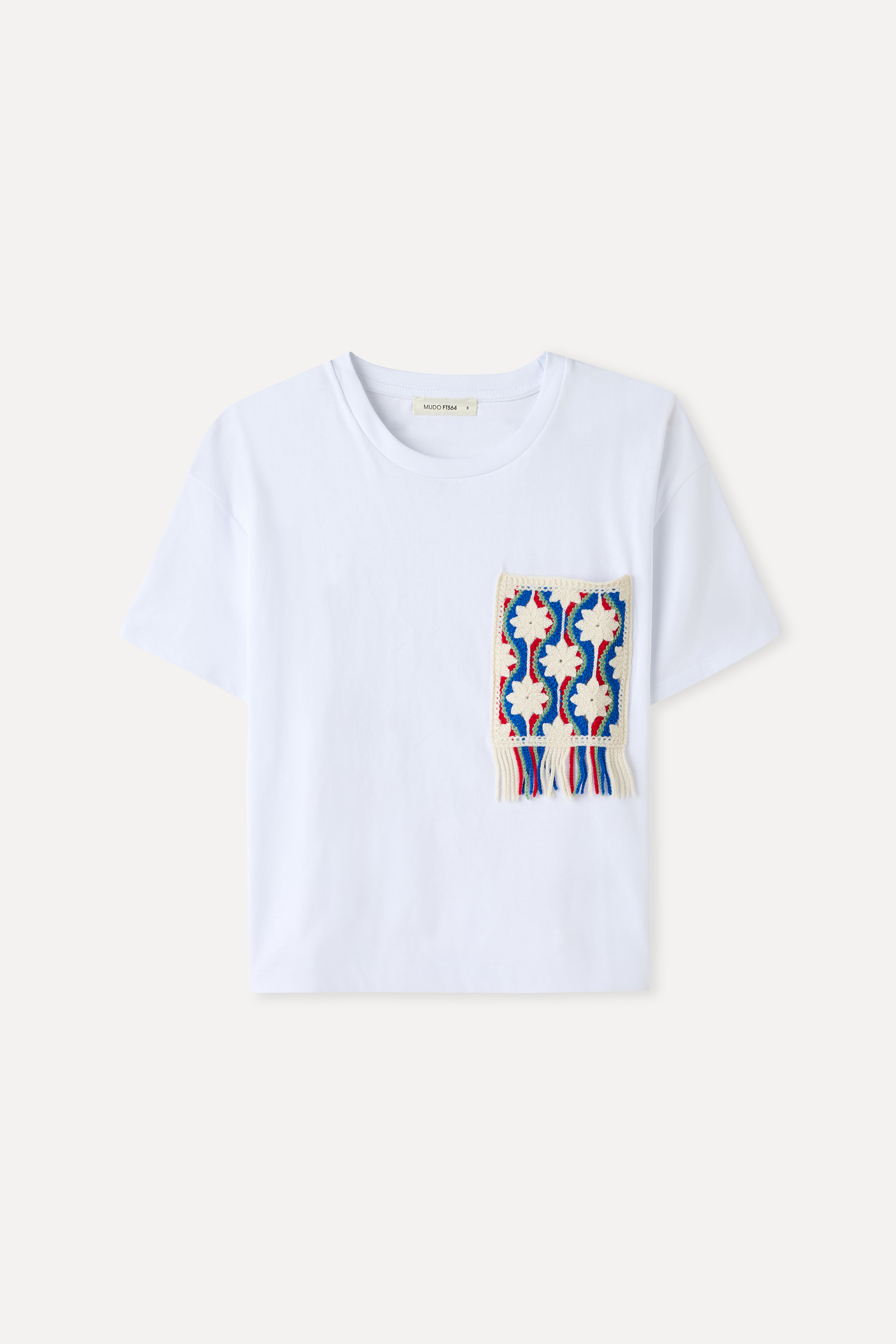 NAKIŞ DETAYLI BİSİKLET YAKA T-SHIRT