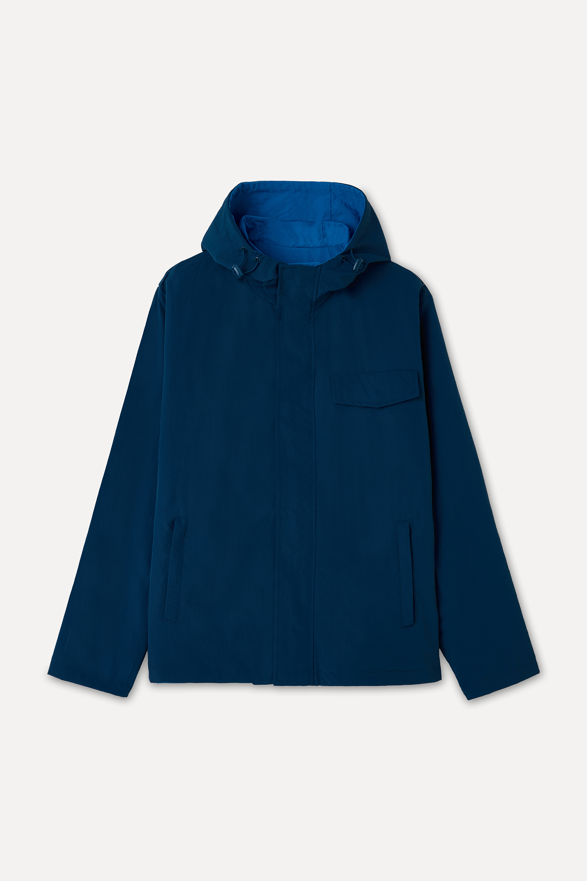 CEP DETAYLI KAPÜŞONLU KISA YAĞMURLUK