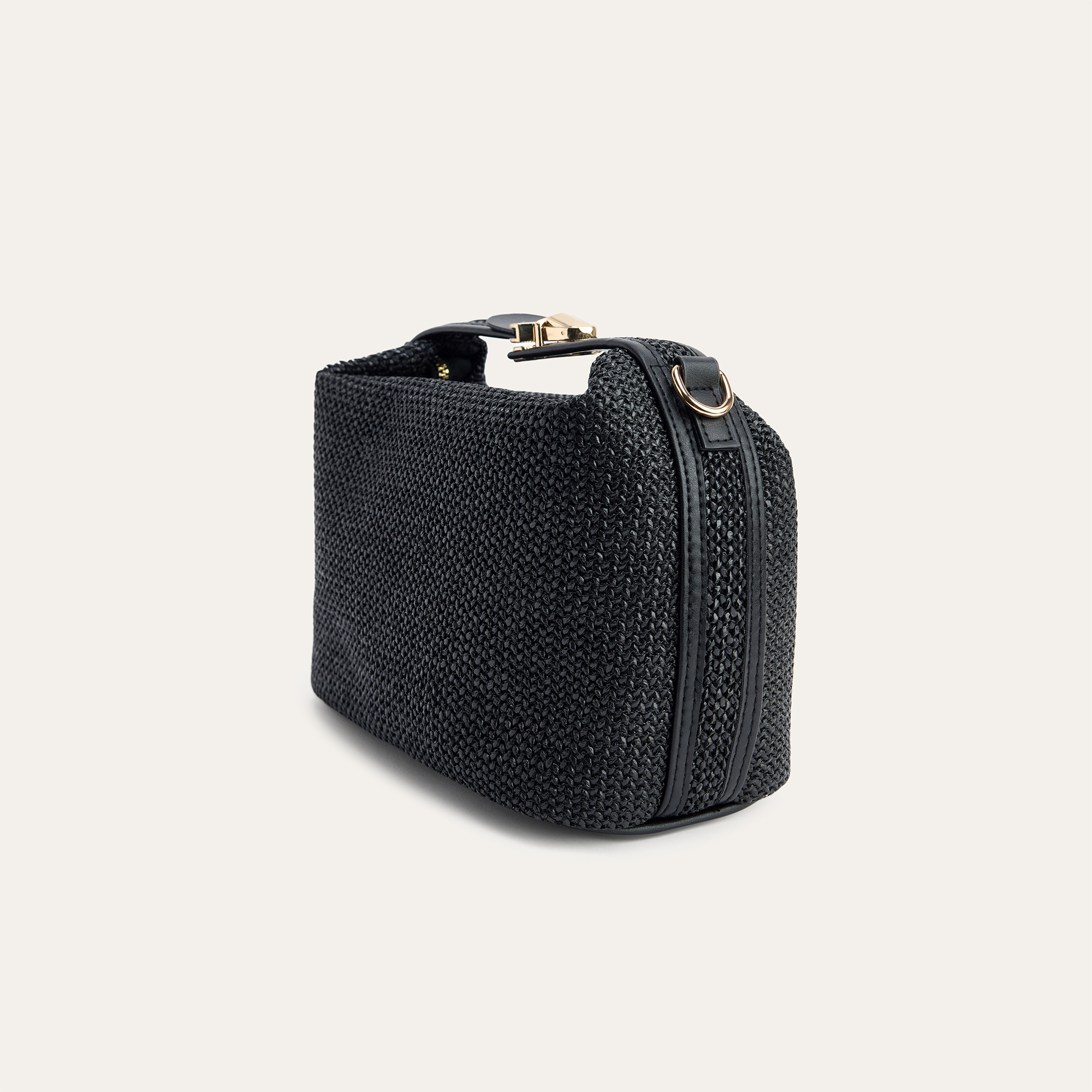 ÖRGÜLÜ KİLİT DETAYLI OMUZ ÇANTASI