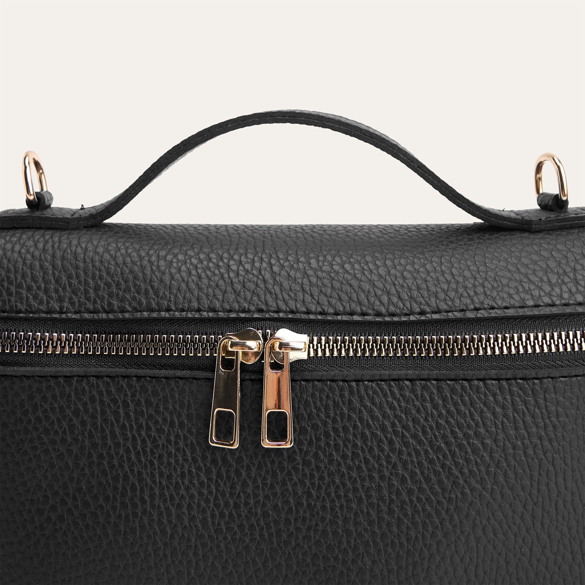 ÇİFT FERMUARLI OMUZ ÇANTASI