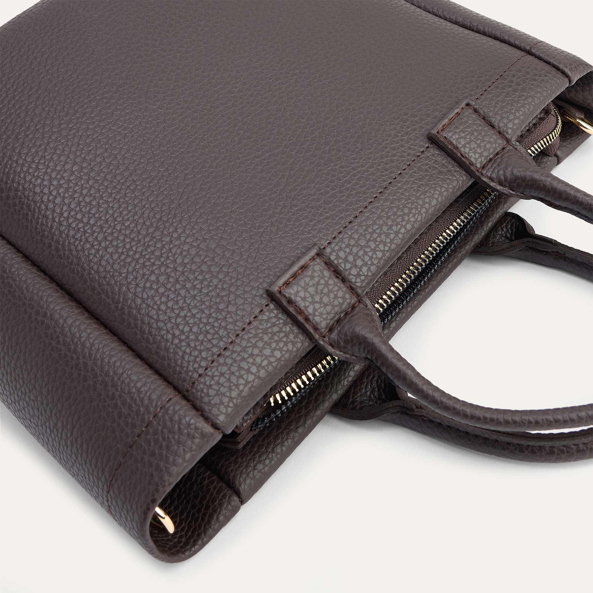 ÇIKARILABİLİR ASKILI OMUZ ÇANTASI