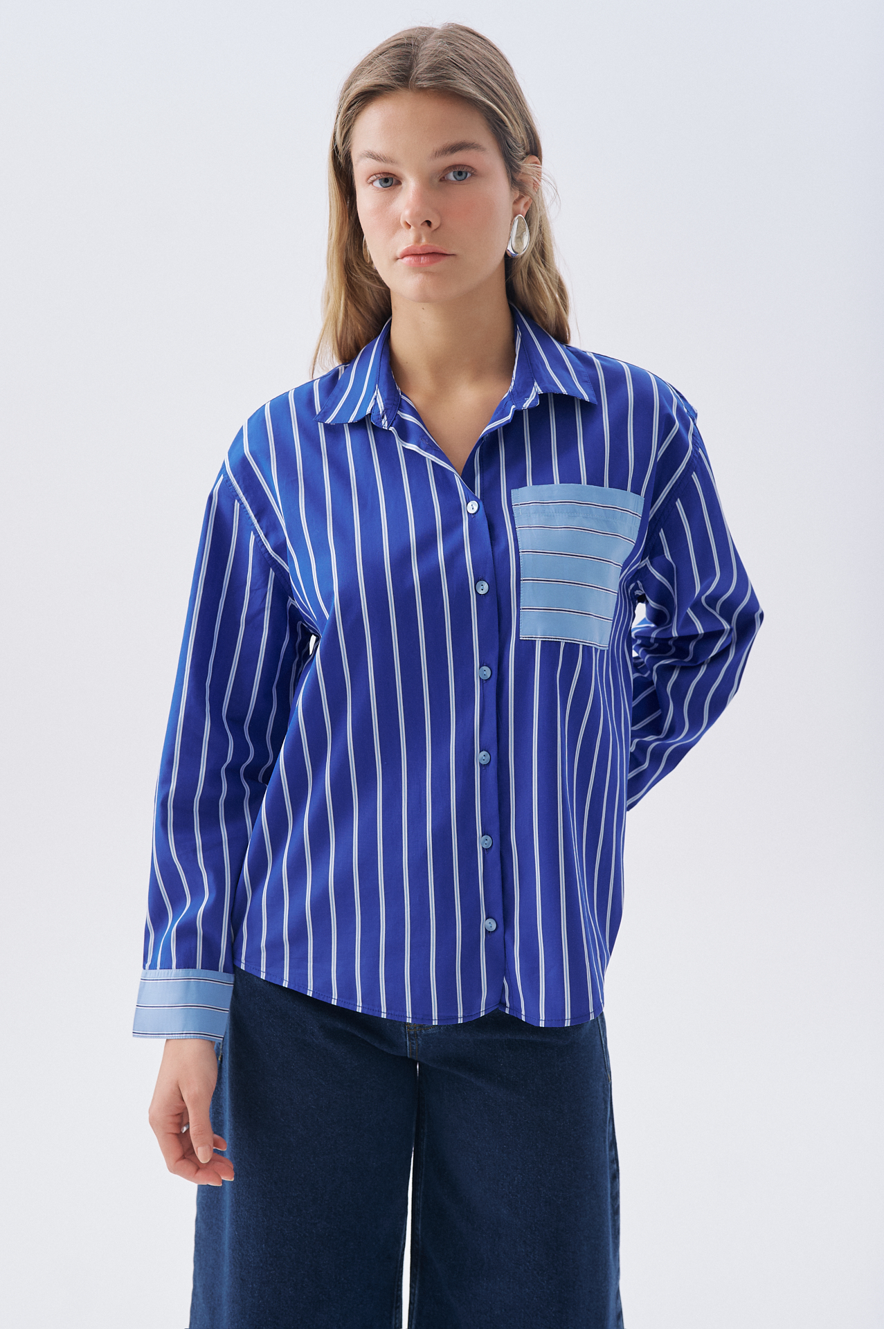 ÇİZGİLİ OVERSIZE CEPLİ GÖMLEK