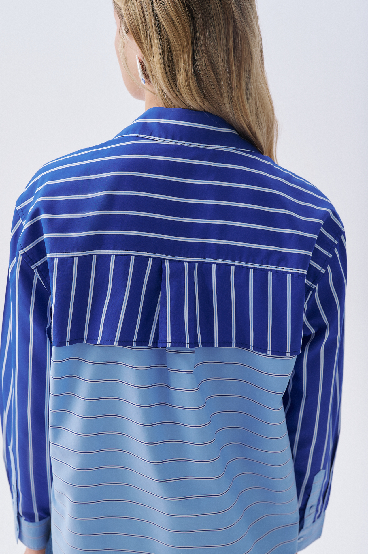 ÇİZGİLİ OVERSIZE CEPLİ GÖMLEK