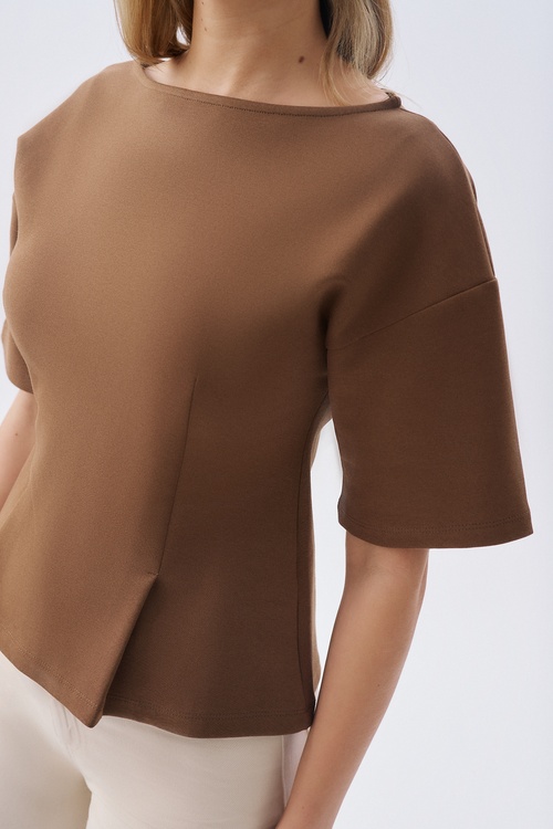 DİKİŞ DETAYLI KISA KOLLU BLUZ