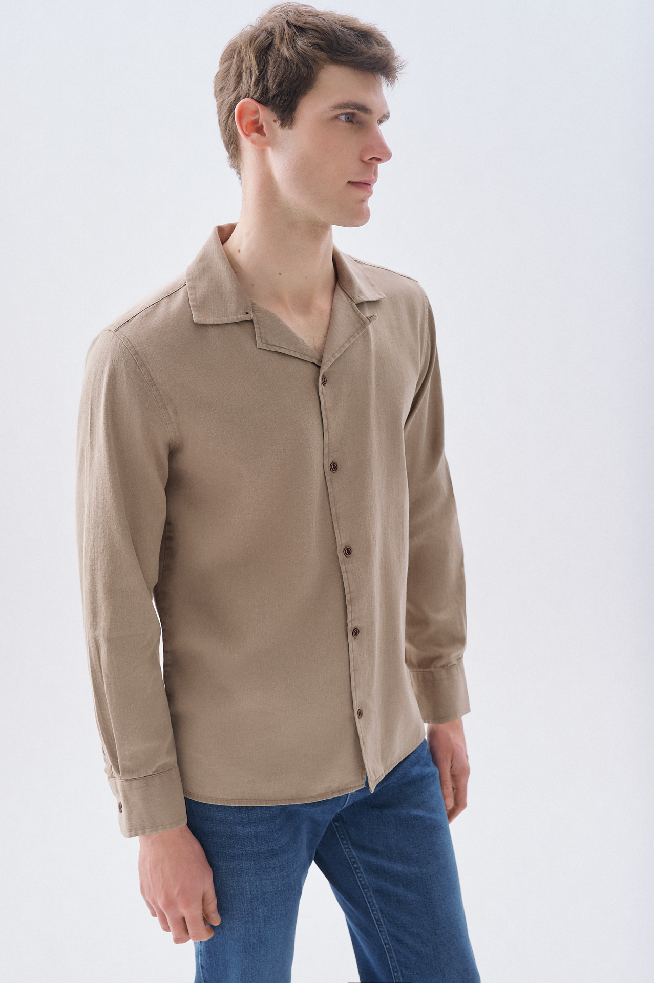 Erkek Vizon Rengi Regular Fit Resort Yaka Uzun Kollu Gömlek