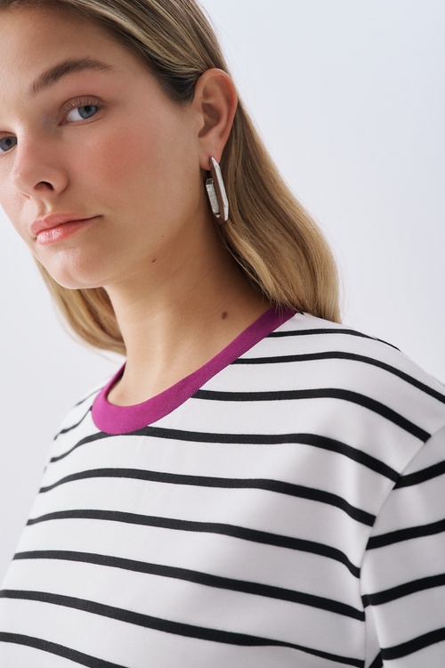 ÇİZGİLİ OVERSIZE BİSİKLET YAKA T-SHIRT