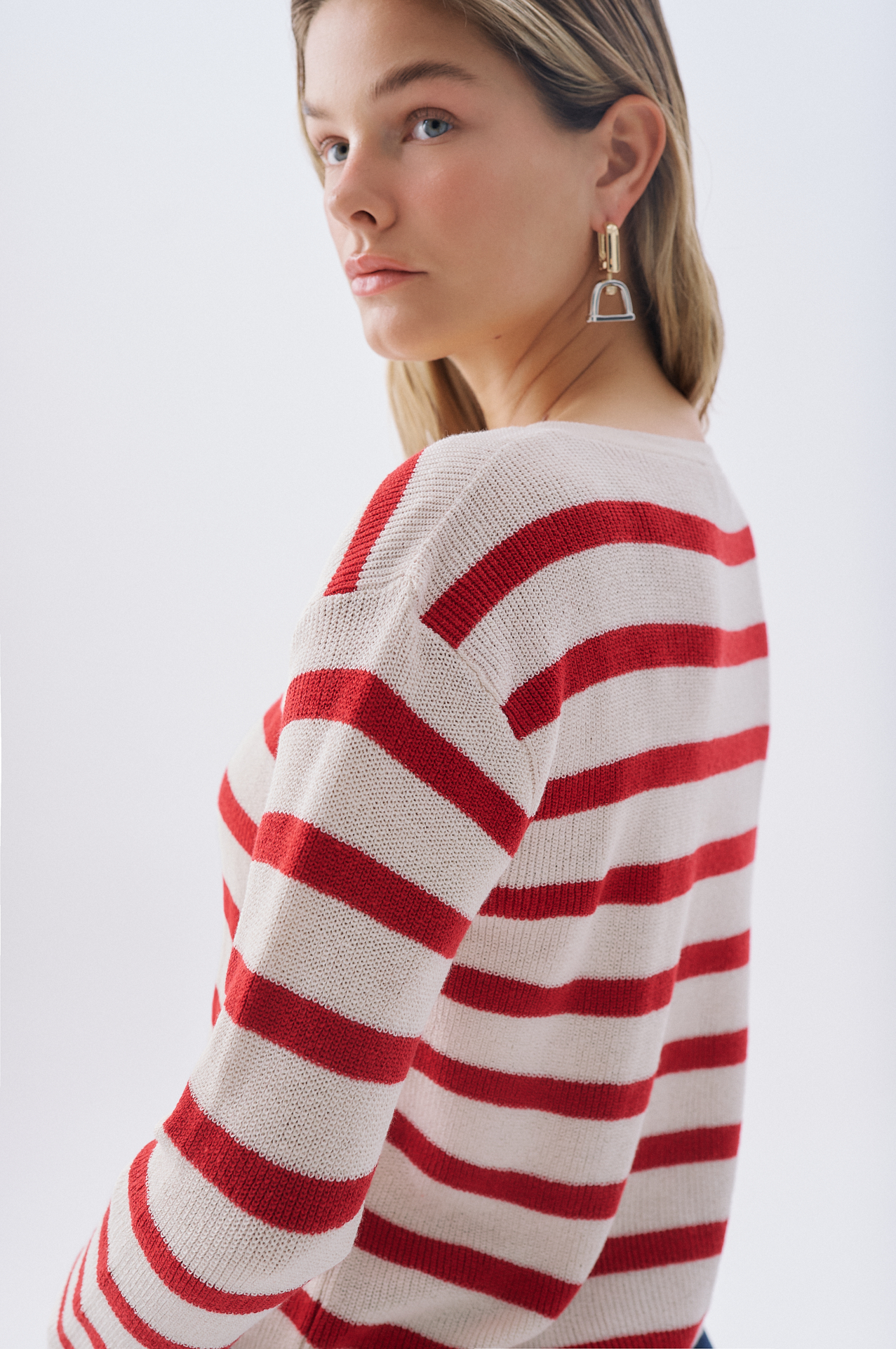 Kadın Kırmızı Çizgili Açık Yaka Hırka