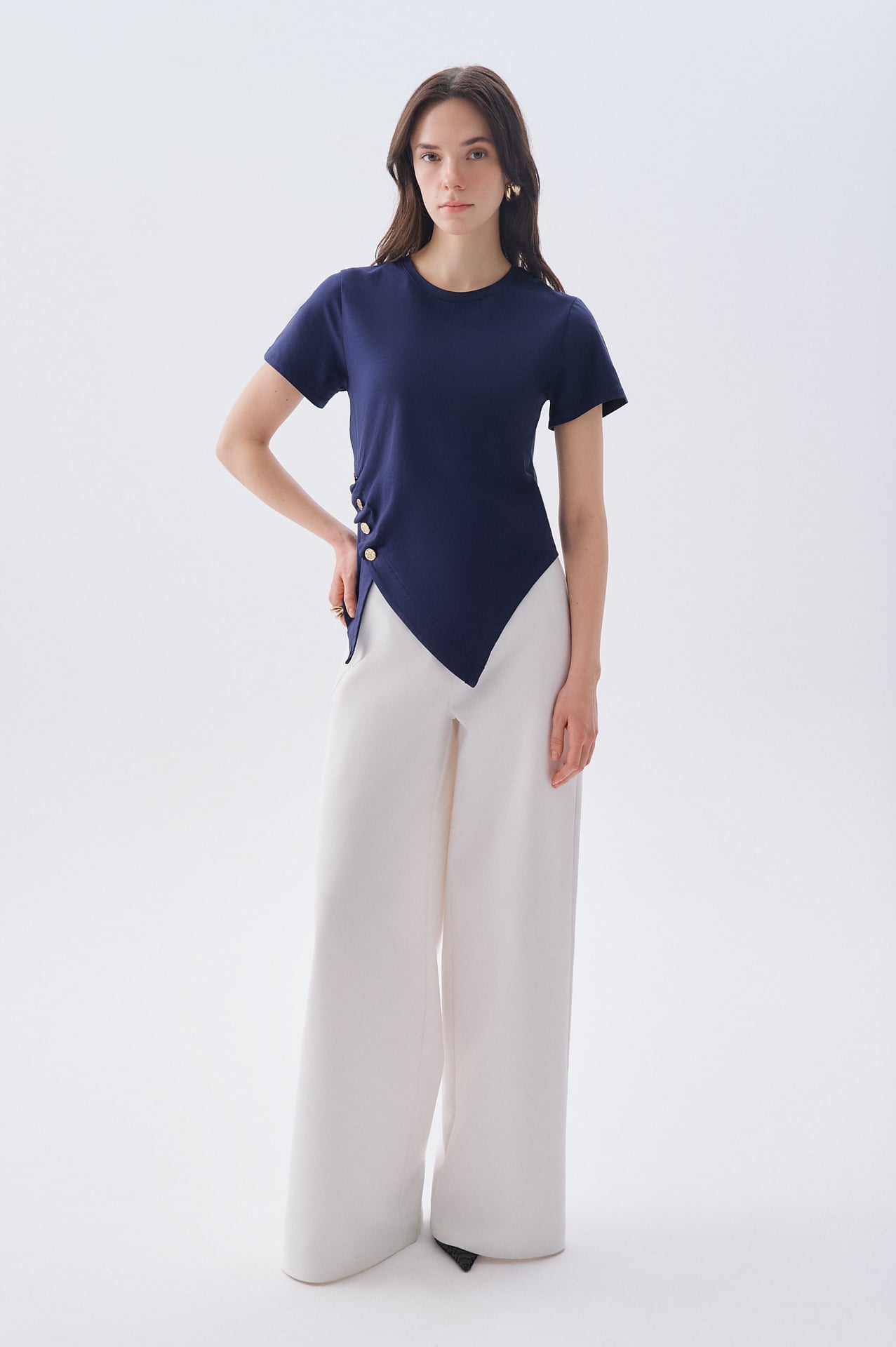 Kadın Lacivert Asimetrik Kesim Düğmeli Kısa Kollu Bluz