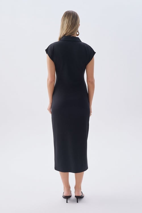 FITTED DÜĞME DETAYLI KOLSUZ MİDİ ELBİSE