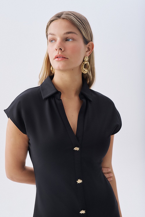 FITTED DÜĞME DETAYLI KOLSUZ MİDİ ELBİSE