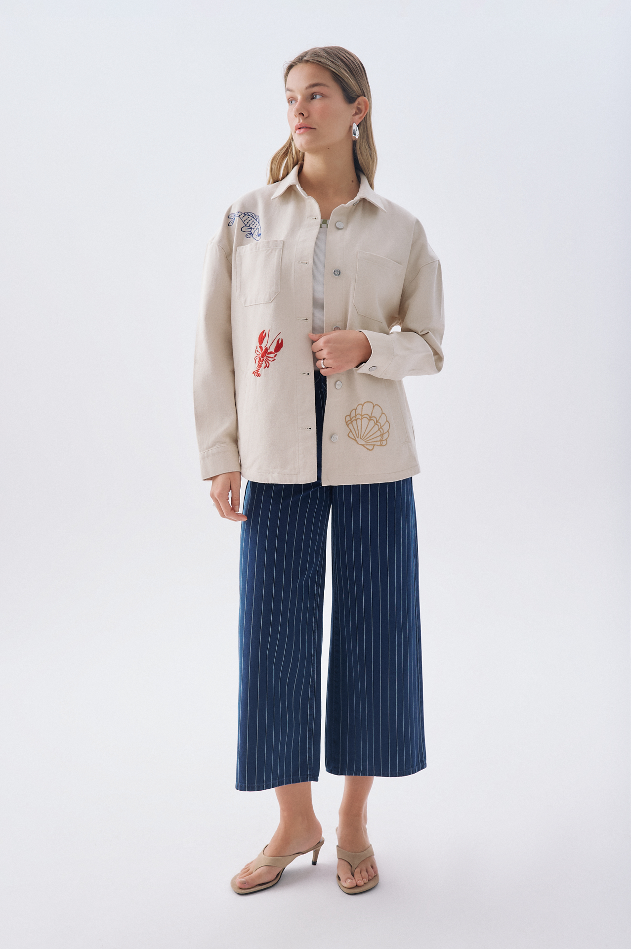 CEP DETAYLI NAKIŞLI OVERSIZE GÖMLEK CEKET