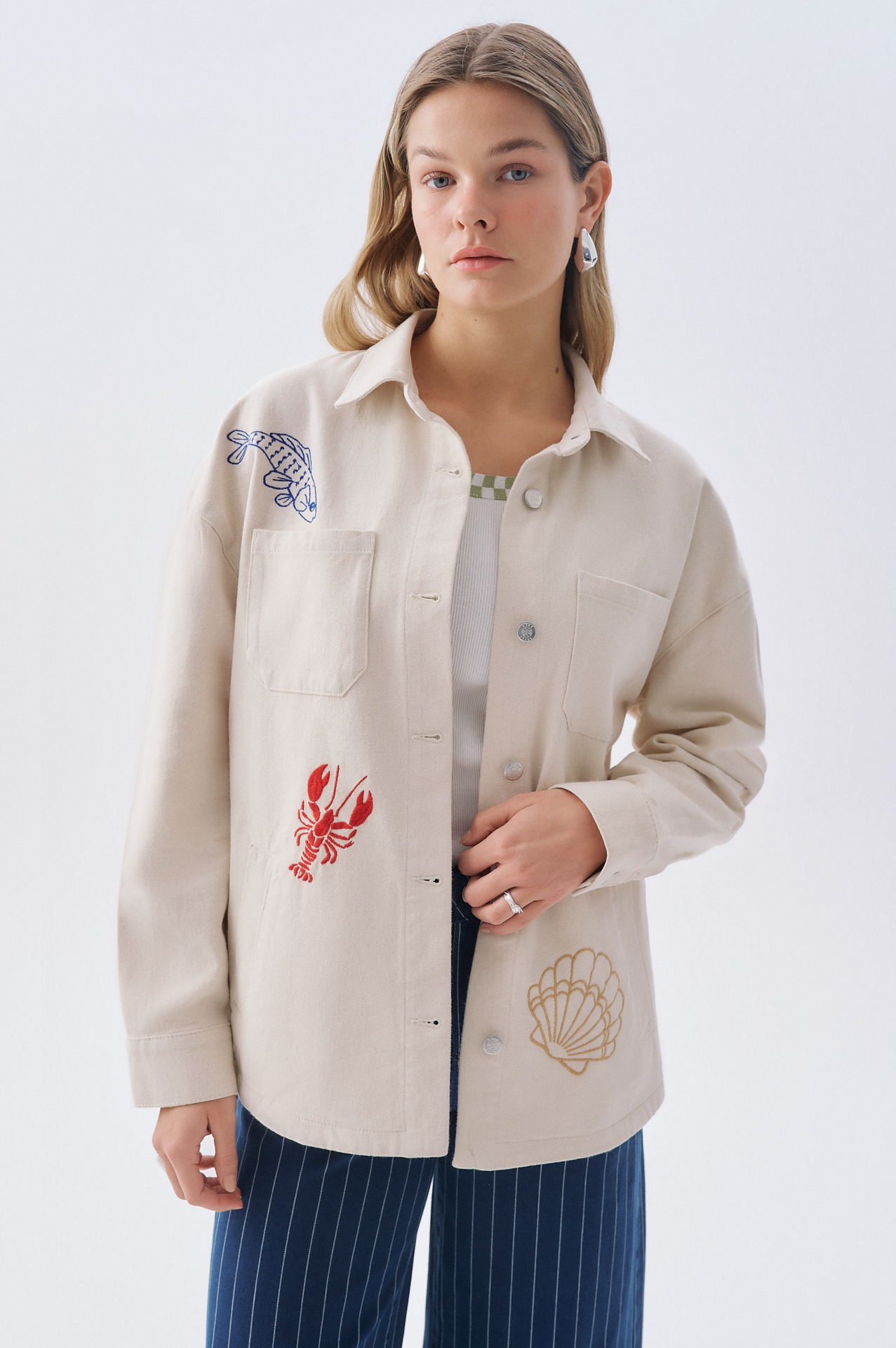 CEP DETAYLI NAKIŞLI OVERSIZE GÖMLEK CEKET