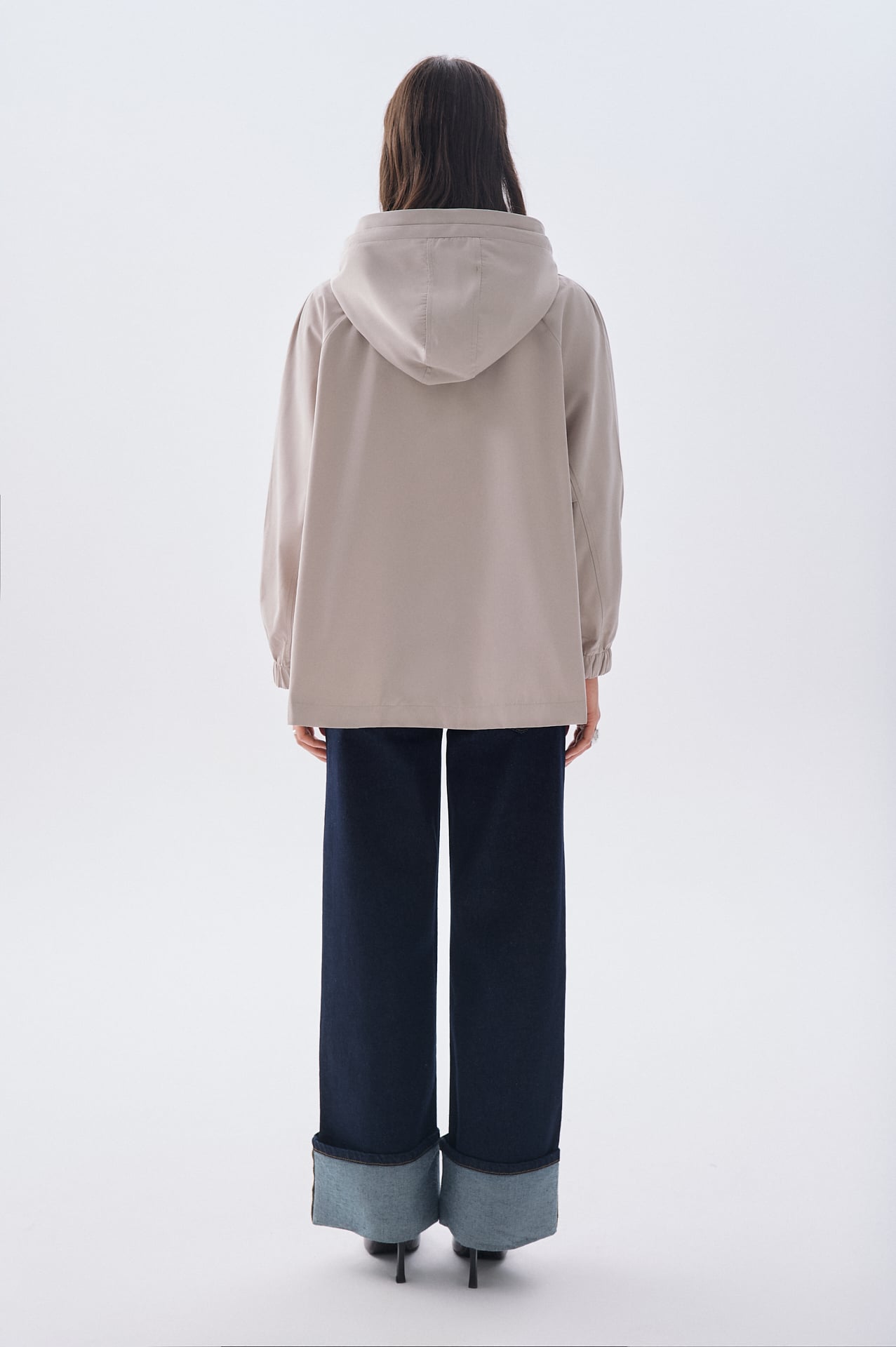 Kadın Bej Rengi Oversize Kapüşonlu Parka