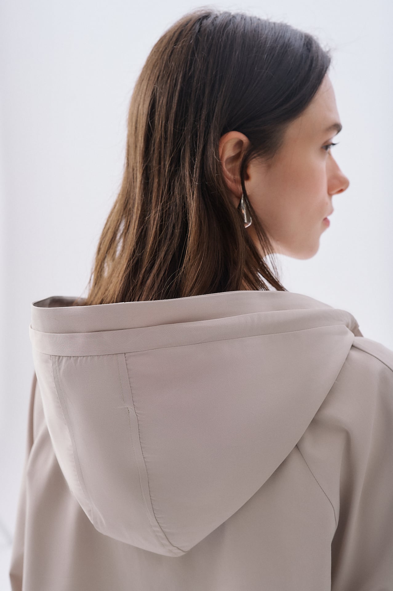 Kadın Bej Rengi Oversize Kapüşonlu Parka