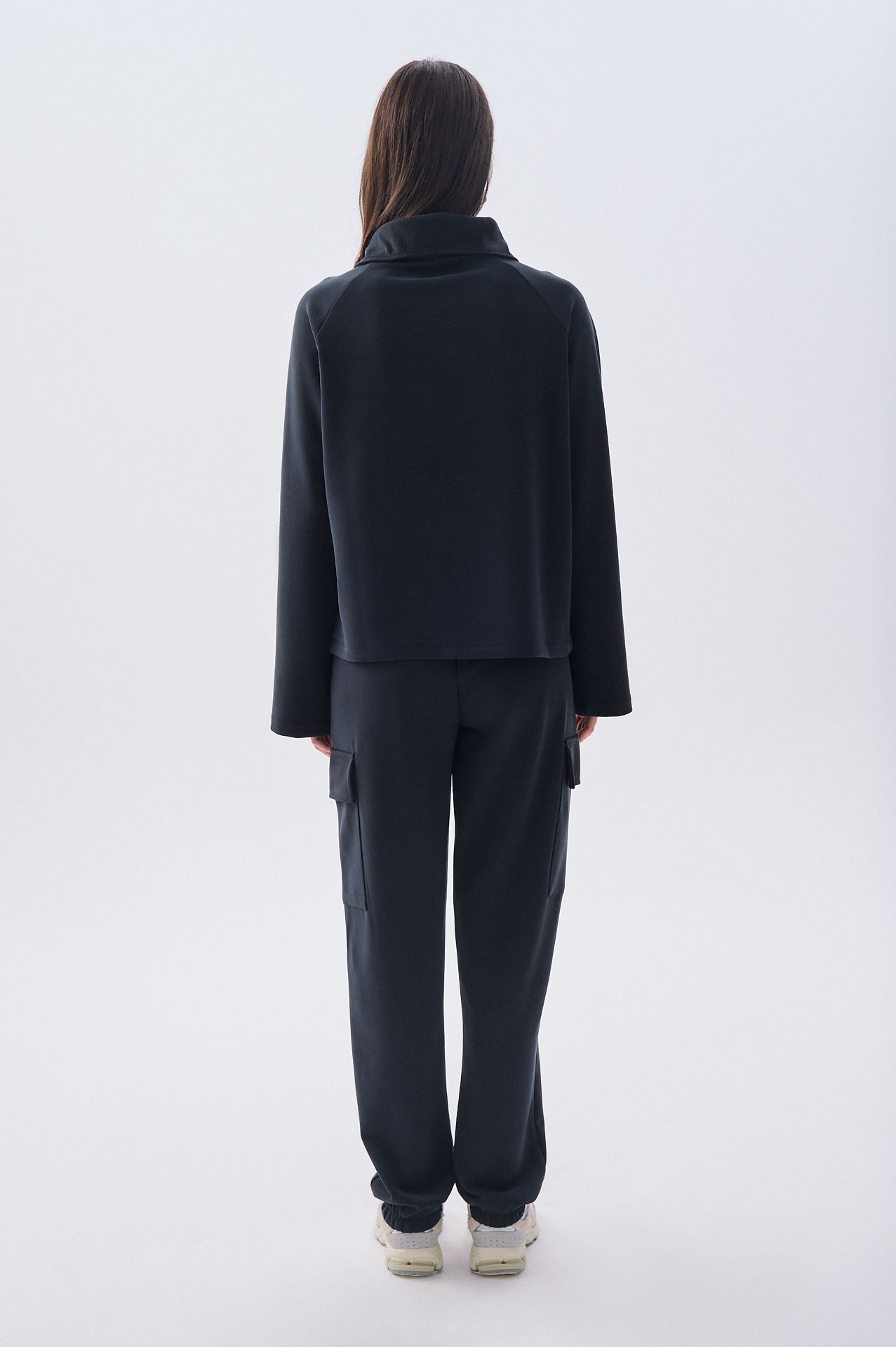 MODAL KARIŞIMLI FERMUARLI POLO YAKA SWEATSHIRT