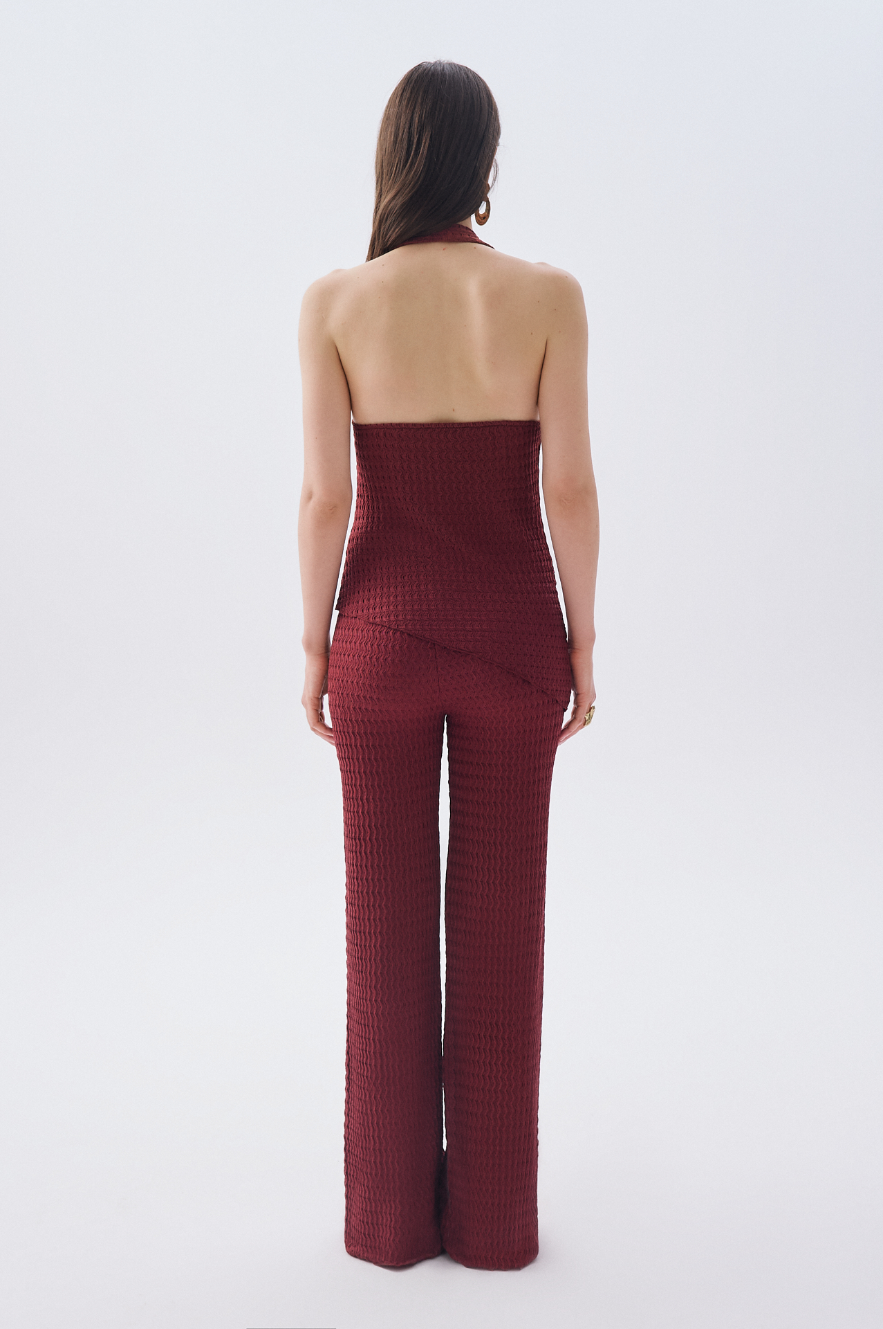 HALTER YAKA ASİMETRİK KOLSUZ BLUZ