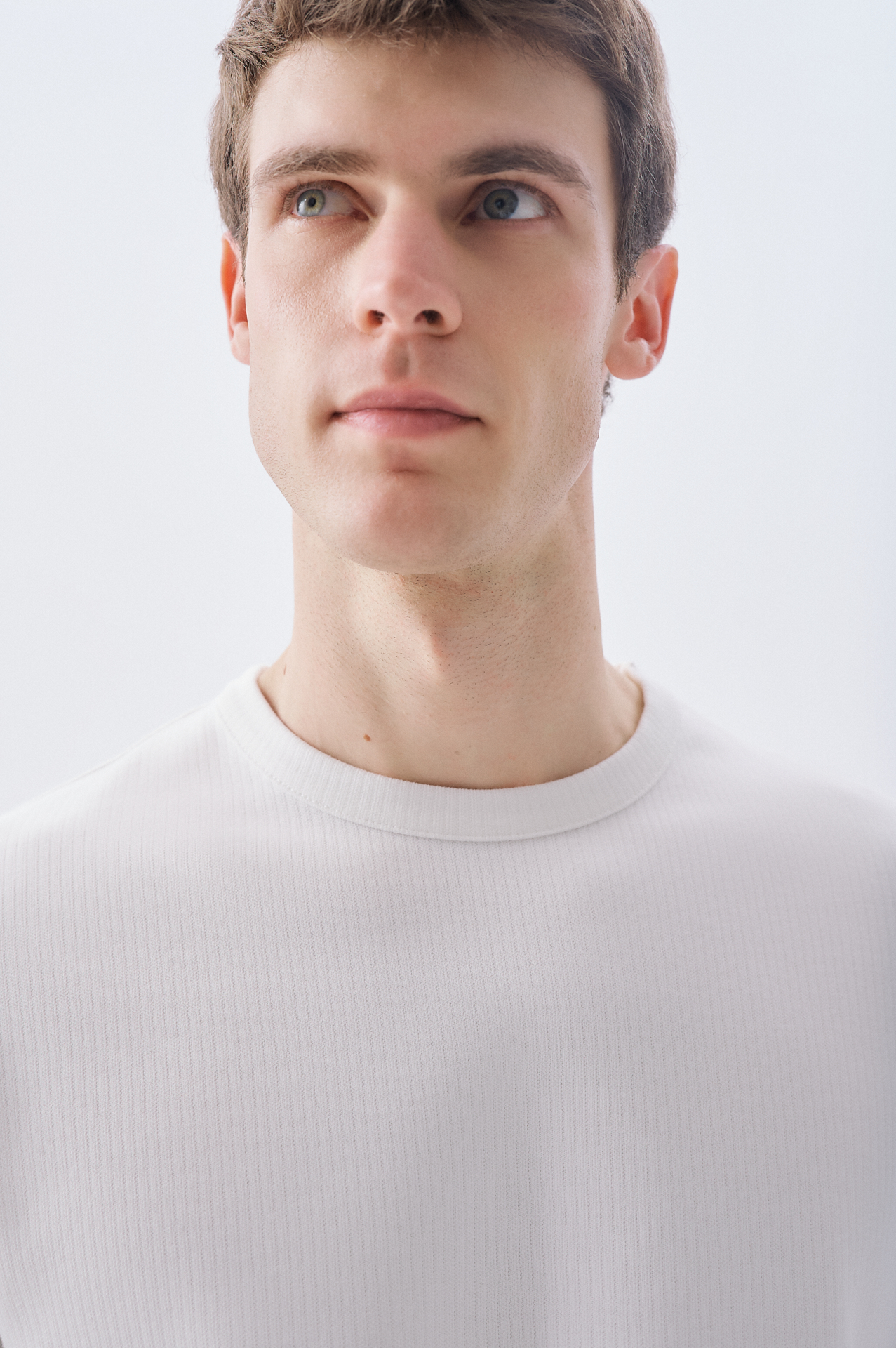 COMFORT FIT BİSİKLET YAKA T-SHIRT