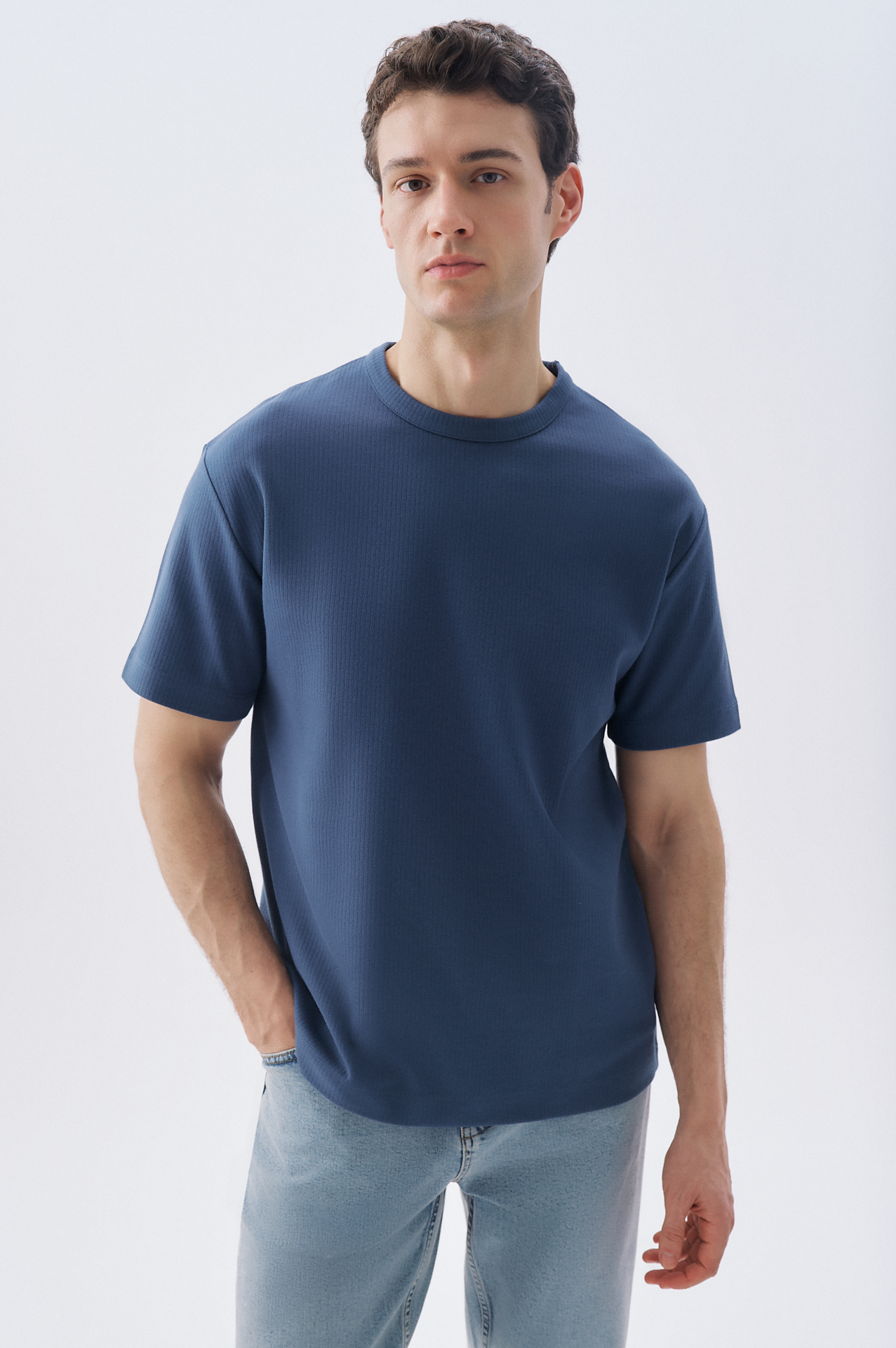 COMFORT FIT BİSİKLET YAKA T-SHIRT