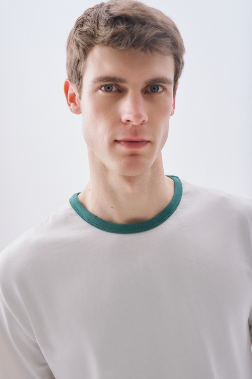 BİYELİ LOOSE FİT BİSİKLET YAKA T-SHIRT