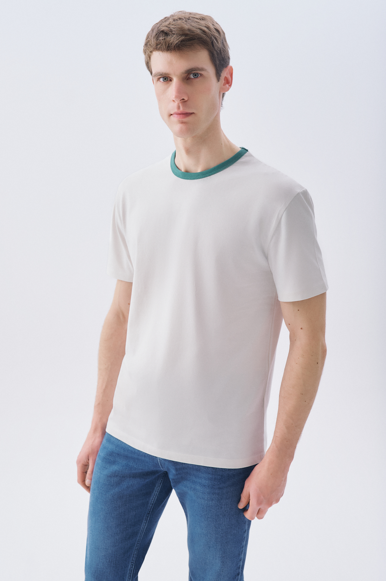 BİYELİ LOOSE FİT BİSİKLET YAKA T-SHIRT