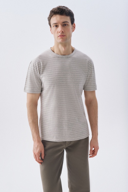 COMFORT FIT ÇİZGİLİ BİSİKLET YAKA T-SHIRT