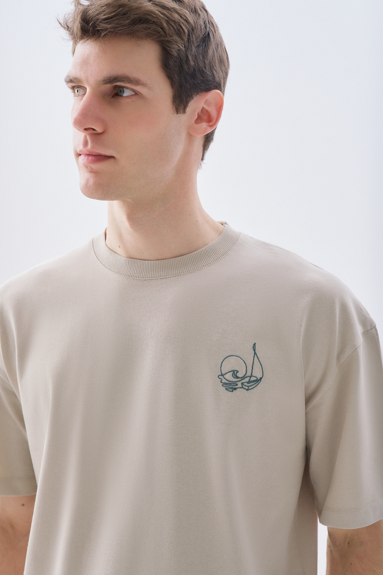 NAKIŞLI OVERSIZE BİSİKLET YAKA T-SHIRT