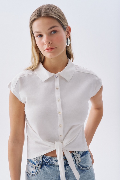 BAĞLAMALI KOLSUZ BLUZ