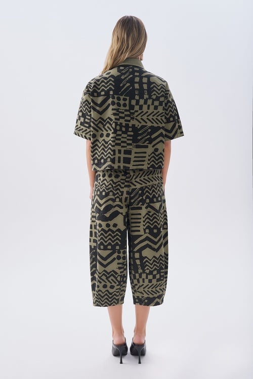 ETNİK DESENLİ OVERSIZE KISA KOLLU GÖMLEK