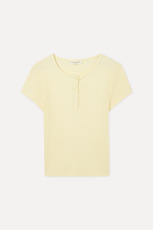 DÜĞMELİ BİSİKLET YAKA T-SHIRT