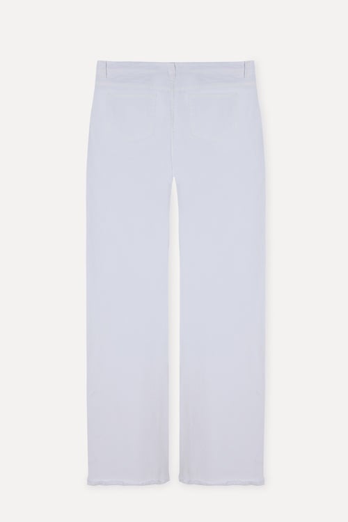  Kadın Beyaz Cropped Flare Fit Pantolon