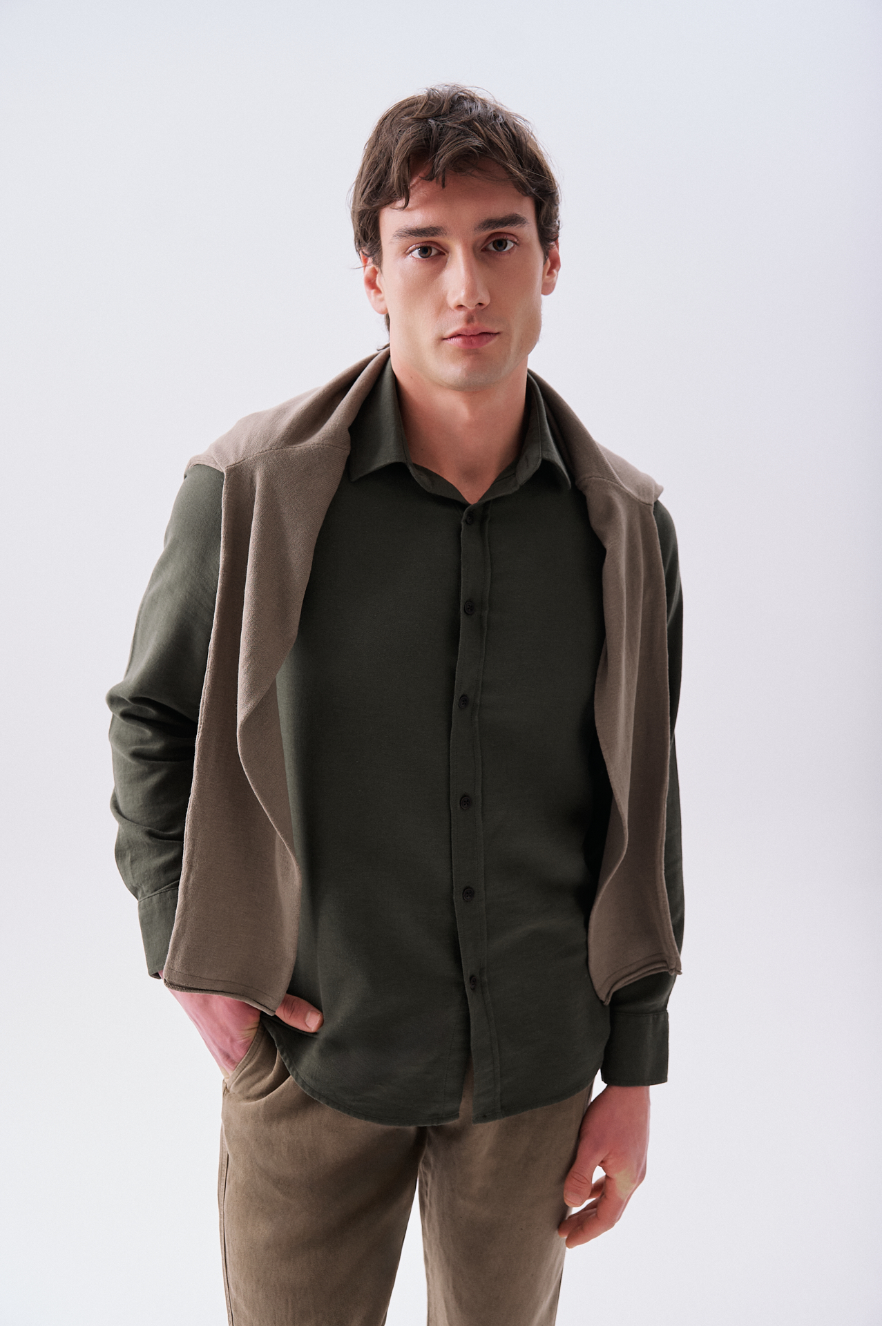 Erkek Vizon Rengi Regular Fit Uzun Kollu Gömlek