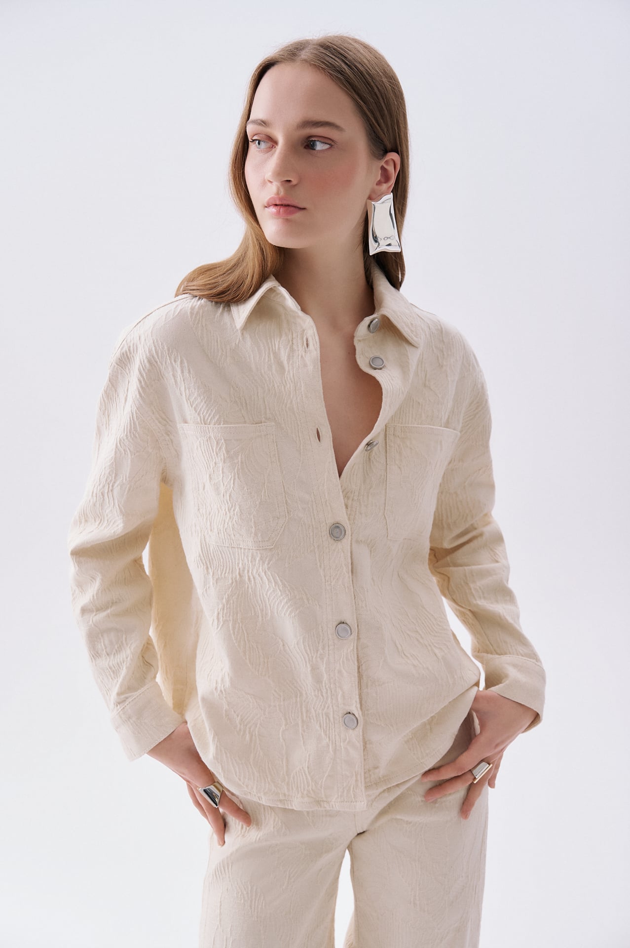 Kadın Ekru Jakarlı Oversize Gömlek Ceket