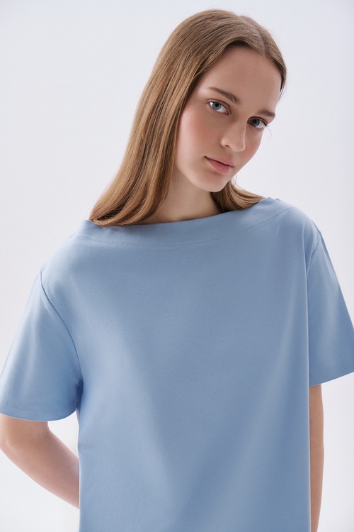  Kadın Mavi Loose Fit Kayık Yaka T-Shirt
