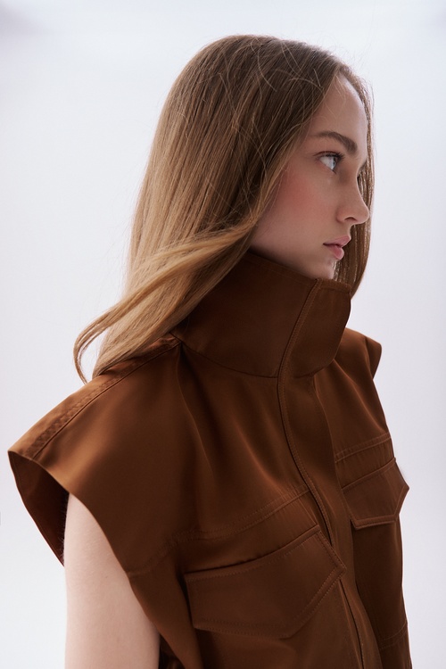  Kadın Kahverengi Dik Yaka Çok Cepli Yelek