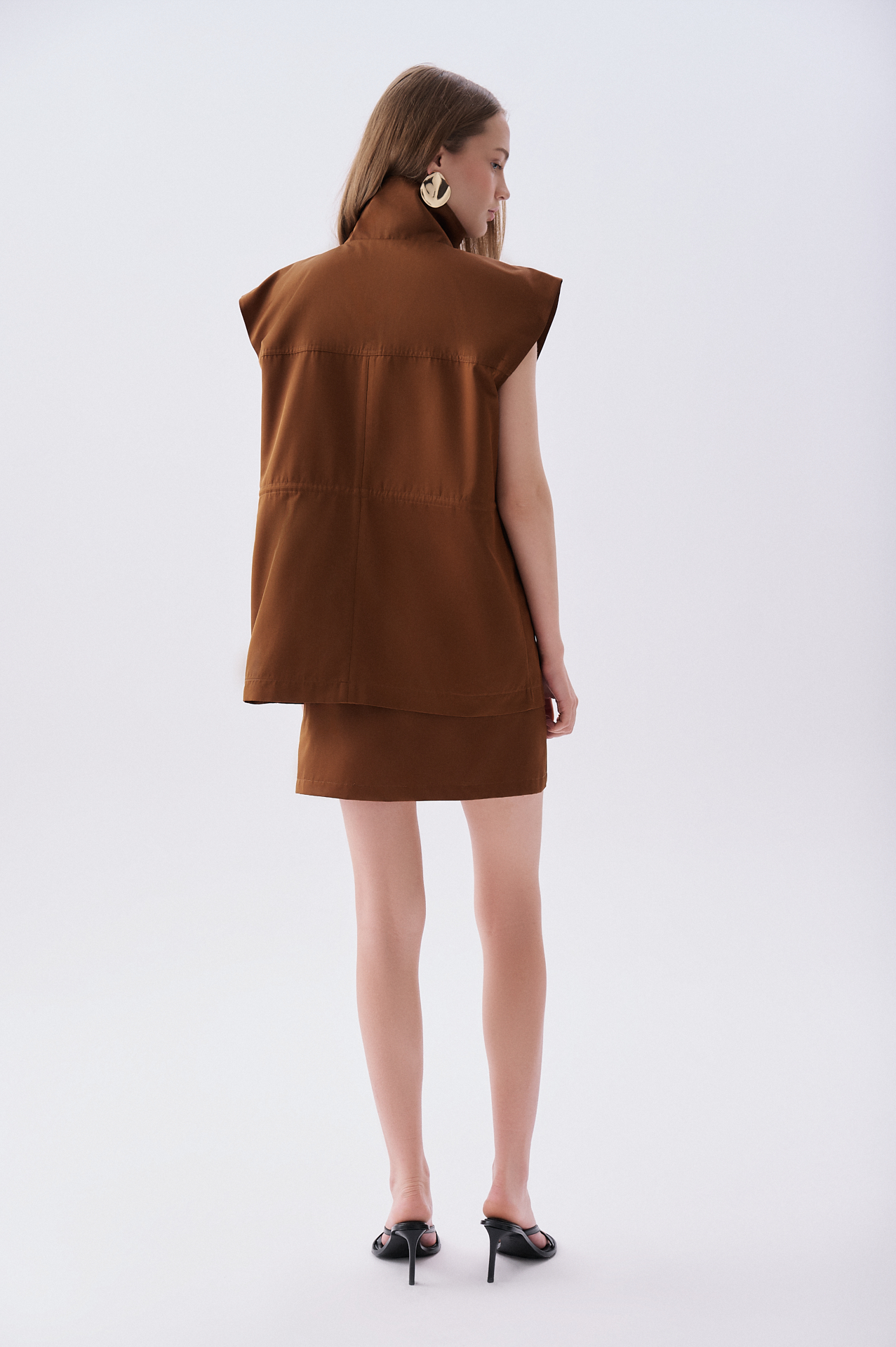 Kadın Kahverengi Dik Yaka Çok Cepli Yelek