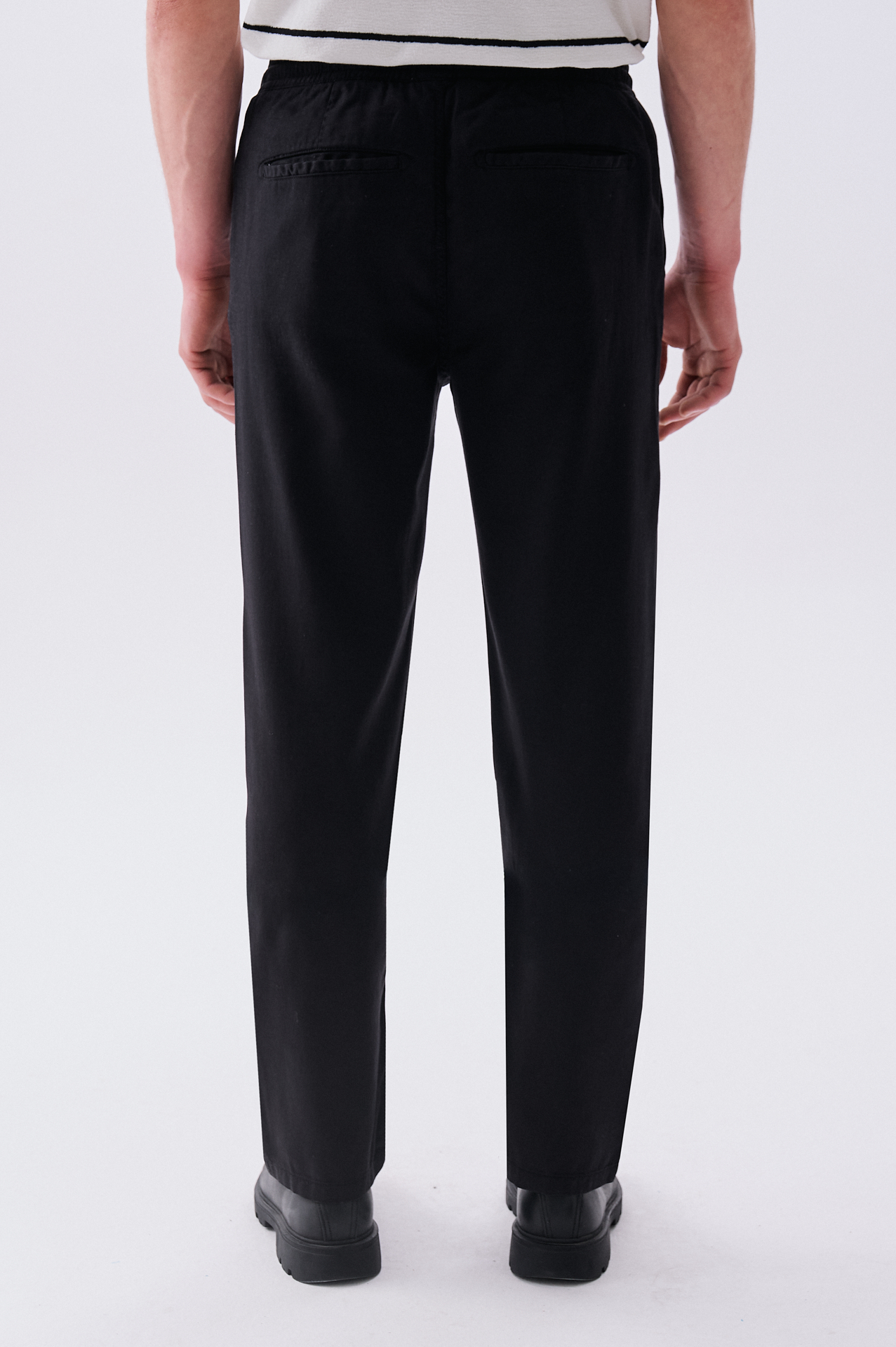 Erkek Siyah Straight Fit Beli Bağlamalı Pantolon